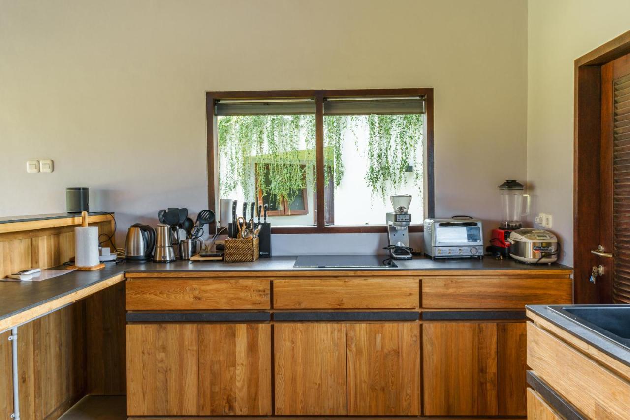 Villa Beauvida - Cozy 4- Bedroom Villa In Canggu With 18M Pool Dalung  Extérieur photo