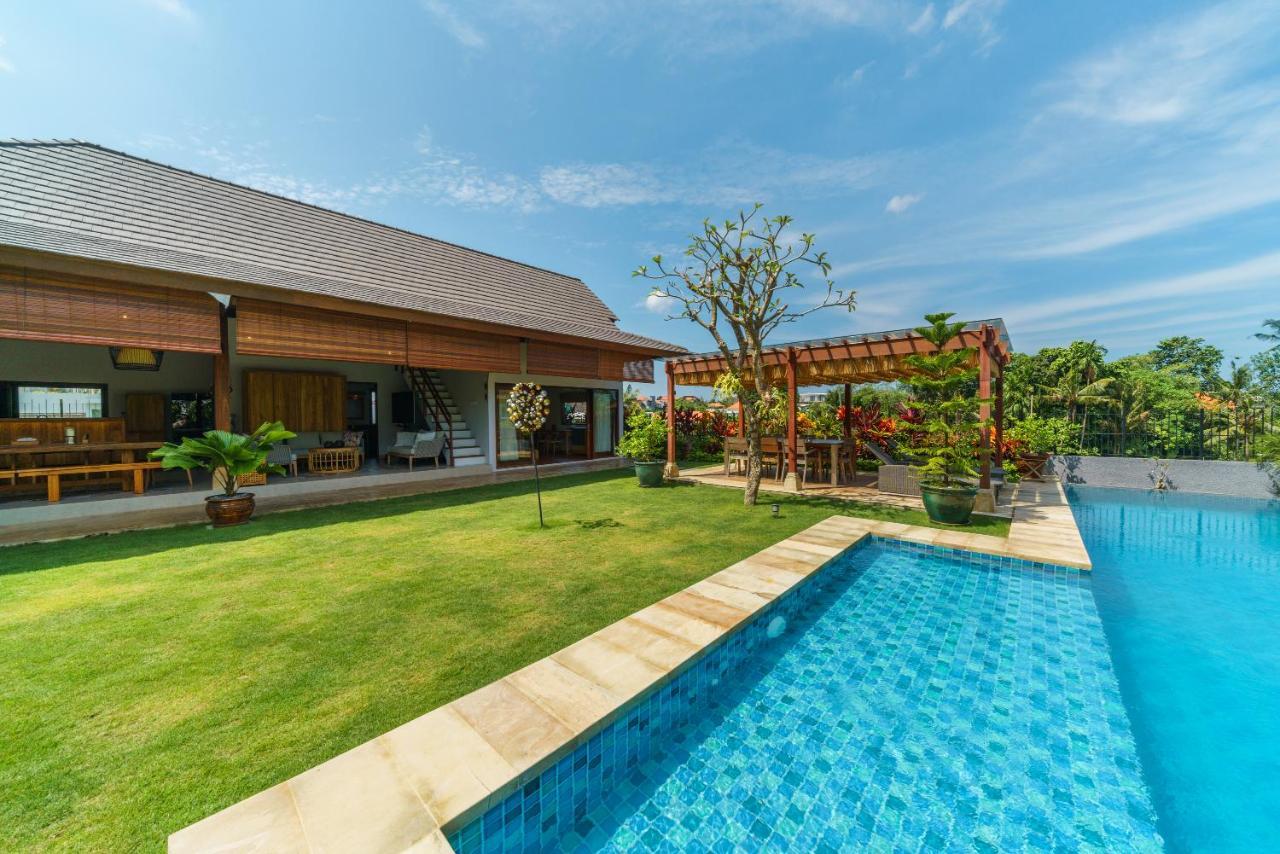 Villa Beauvida - Cozy 4- Bedroom Villa In Canggu With 18M Pool Dalung  Extérieur photo